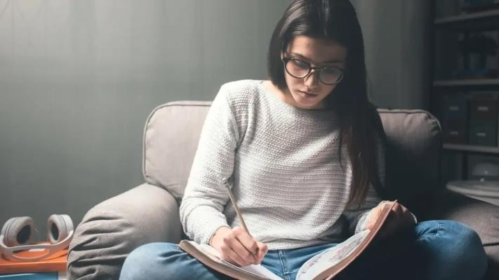 Изображение [Татьяна Костюшкина] Основы функциональной грамотности. Читательская грамотность (2022)
